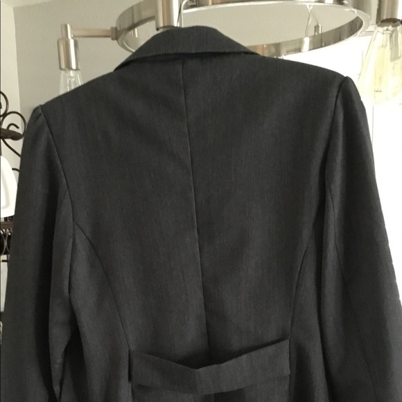 Women’s two button blazer - Picture 2 of 5